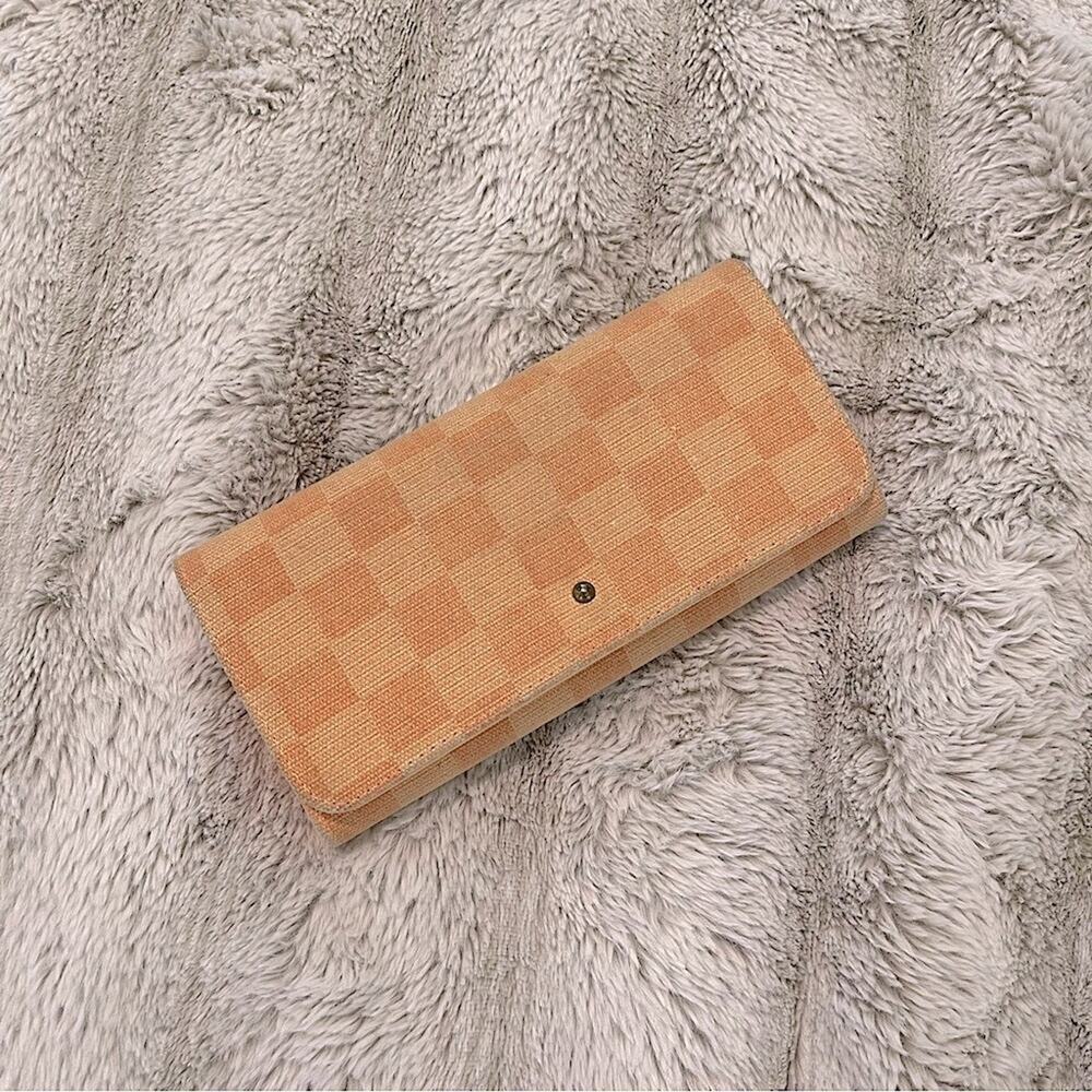💐 Universal Thread Peach Orange Checkered Long Wallet